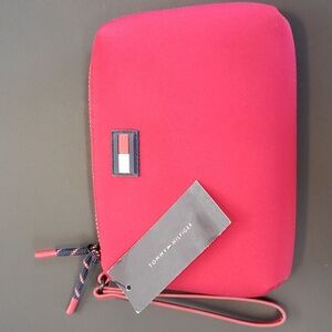 Tommy Hilfiger wristlet clutch in red